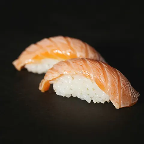 Sushi saumon